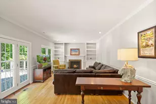 11582 Southington Ln, Herndon, VA 20170 - Photo 6