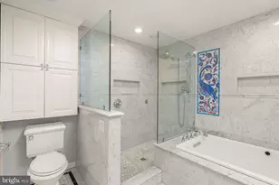 11582 Southington Ln, Herndon, VA 20170 - Photo 2