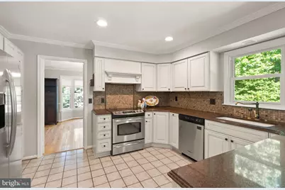 11582 Southington Lane, Herndon, VA 20170 - Photo 2