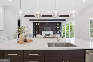 105 Yeonas Dr SW, Vienna, VA 22180 - Photo 8