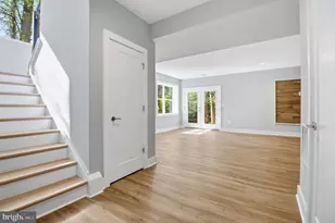 105 Yeonas Dr SW, Vienna, VA 22180 - Photo 58