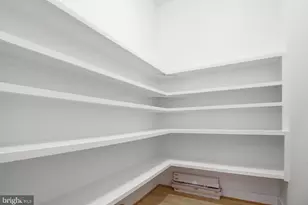 105 Yeonas Dr SW, Vienna, VA 22180 - Photo 4