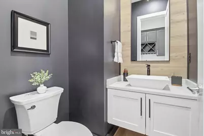 105 Yeonas Drive SW, Vienna, VA 22180 - Photo 16