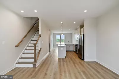 4328 Ellipse Terrace, Chantilly, VA 20151 - Photo 4