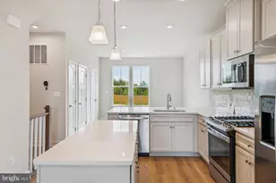 4328 Ellipse Ter, Chantilly, VA 20151 - Photo 10