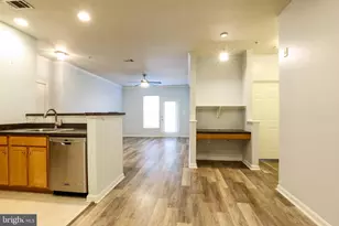 5123 Travis Edward Way, Centreville, VA 20120 - Photo 10