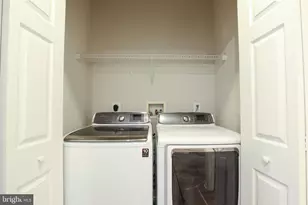 5123 Travis Edward Way, Centreville, VA 20120 - Photo 16