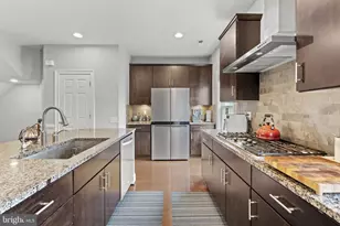 9618 Stockwell Ln, Fairfax, VA 22031 - Photo 10