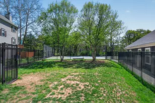 13721 Flowing Brook Ct, Chantilly, VA 20151 - Photo 2