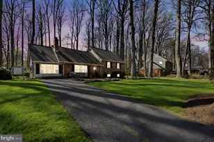 4908 Kingston Dr, Annandale, VA 22003 - Photo 4