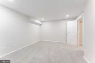 9617 Woodedge Dr, Burke, VA 22015 - Photo 52