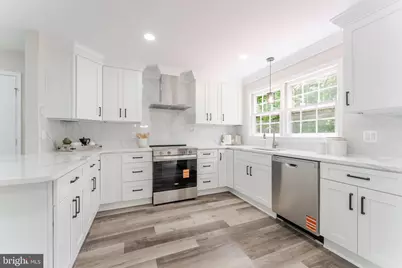 9617 Woodedge Drive, Burke, VA 22015 - Photo 2