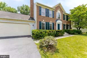 9617 Woodedge Dr, Burke, VA 22015 - Photo 8