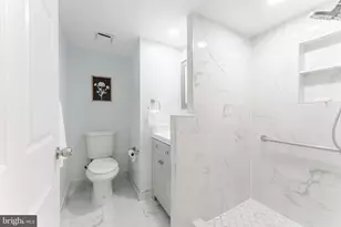 9617 Woodedge Dr, Burke, VA 22015 - Photo 28