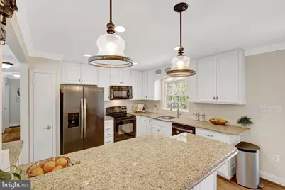 12186 Hickory Knoll Place, Fairfax, VA 22033 - Photo 8