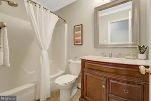 12186 Hickory Knoll Pl, Fairfax, VA 22033 - Photo 18