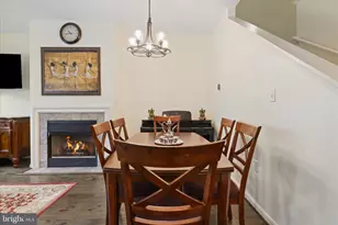 8065 Nicosh Cir Ln, Falls Church, VA 22042 - Photo 20