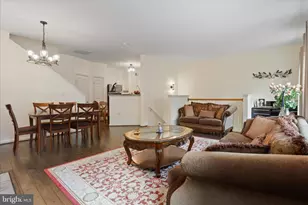 8065 Nicosh Cir Ln, Falls Church, VA 22042 - Photo 18