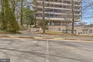 8065 Nicosh Cir Ln, Falls Church, VA 22042 - Photo 34