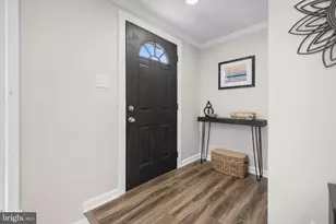 7552 Blanford Ct, Alexandria, VA 22315 - Photo 2