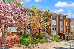 5043 Cliffhaven Dr, Annandale, VA 22003 - Photo 2