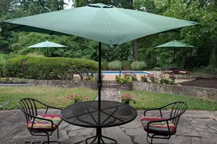 8220 Robey Ave, Annandale, VA 22003 - Photo 4