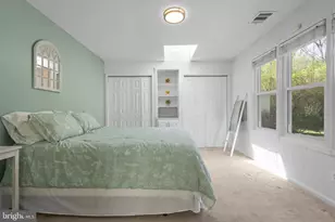 8220 Robey Ave, Annandale, VA 22003 - Photo 32