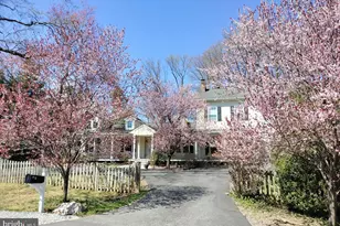 8220 Robey Ave, Annandale, VA 22003 - Photo 1