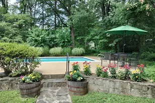8220 Robey Ave, Annandale, VA 22003 - Photo 46