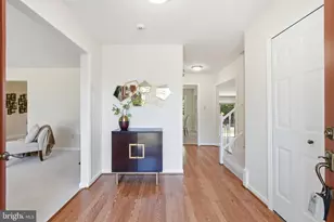 7783 Tangier Dr, Springfield, VA 22153 - Photo 2