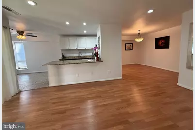 11212 Chestnut Grove Square #115, Reston, VA 20190 - Photo 8