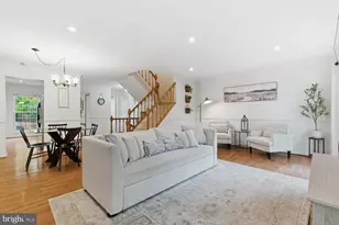 10601 Reed's Landing Cir, Burke, VA 22015 - Photo 6