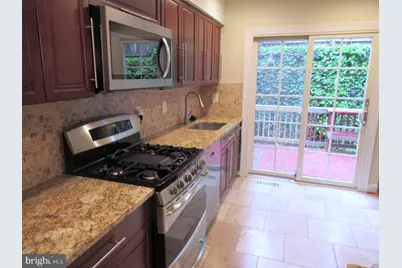 1433 McLean Mews Court, McLean, VA 22101 - Photo 8