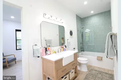 13821 Leighfield Street, Chantilly, VA 20151 - Photo 34