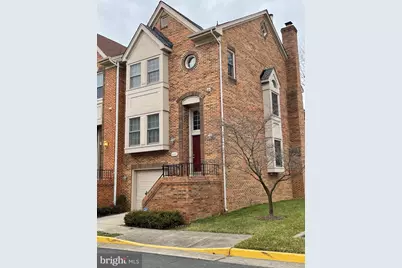 8012 Merry Oaks Court, Vienna, VA 22182 - Photo 2