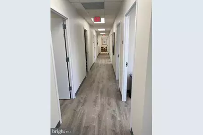 8318 Arlington Boulevard #204, Fairfax, VA 22031 - Photo 14