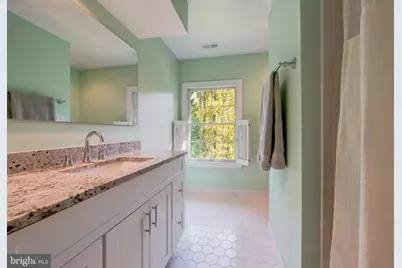 1854 Valleywood Road, McLean, VA 22101 - Photo 38