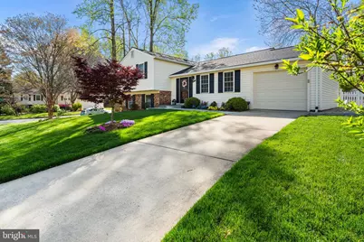 9219 Claytonia Lane, Annandale, VA 22003 - Photo 2