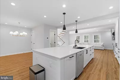 1632 Wainwright Drive, Reston, VA 20190 - Photo 6