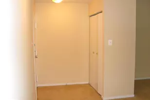 1659 Parkcrest Cir, Reston, VA 20190 - Photo 2