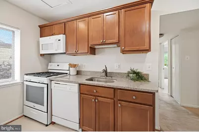 1659 Parkcrest Circle #C, Reston, VA 20190 - Photo 20
