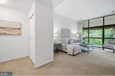 1659 Parkcrest Circle #C, Reston, VA 20190 - Photo 4