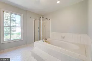 15253 Surrey House Way, Centreville, VA 20120 - Photo 32