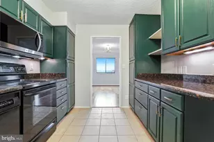5904 Mt Eagle Dr, Alexandria, VA 22303 - Photo 20