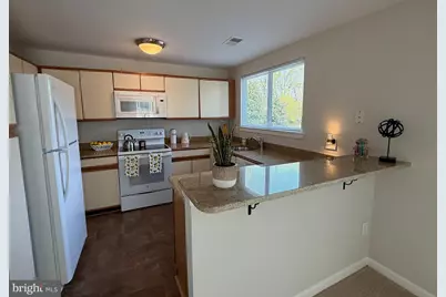 1512 Summerchase Court, Reston, VA 20194 - Photo 8