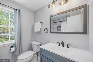 14725 St Germain Dr, Centreville, VA 20121 - Photo 32