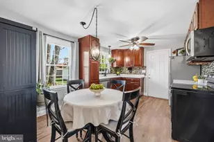 14725 St Germain Dr, Centreville, VA 20121 - Photo 10