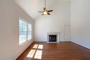 13907 Castle Ct, Chantilly, VA 20151 - Photo 12