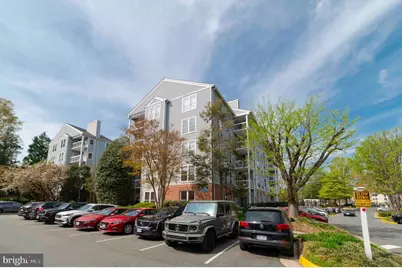 3176 Summit Square Drive #4-D3, Oakton, VA 22124 - Photo 4
