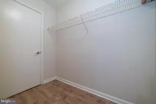 3176 Summit Square Dr, Oakton, VA 22124 - Photo 36